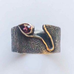Anillo Grieta y Turmalina Tumbada
