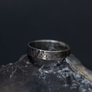 Anillo Texturizado Fino