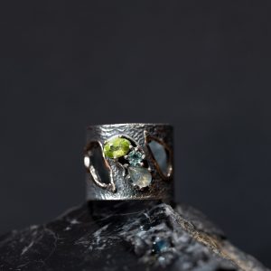 Anillo Piedra de Luna, Aguamarina y Peridoto y Ventanas